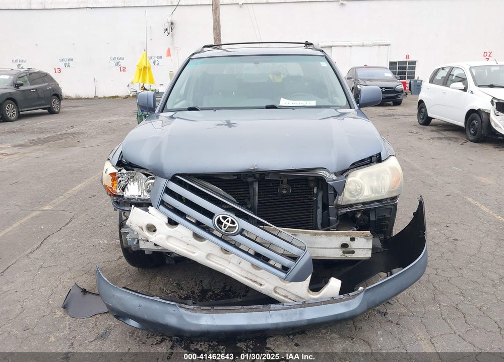 2004 TOYOTA HIGHLANDER V6 W/O 3RD ROW (A5) VIN: JTEGP21A240014433