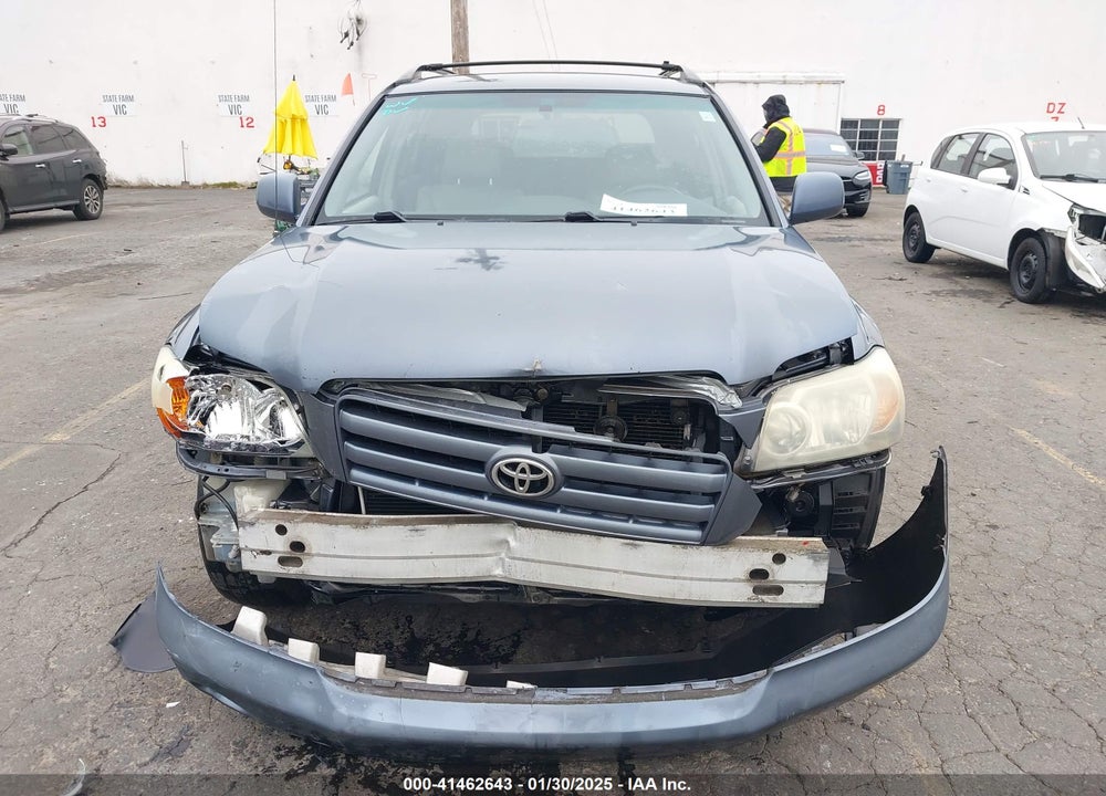 2004 TOYOTA HIGHLANDER V6 W/O 3RD ROW (A5) VIN: JTEGP21A240014433