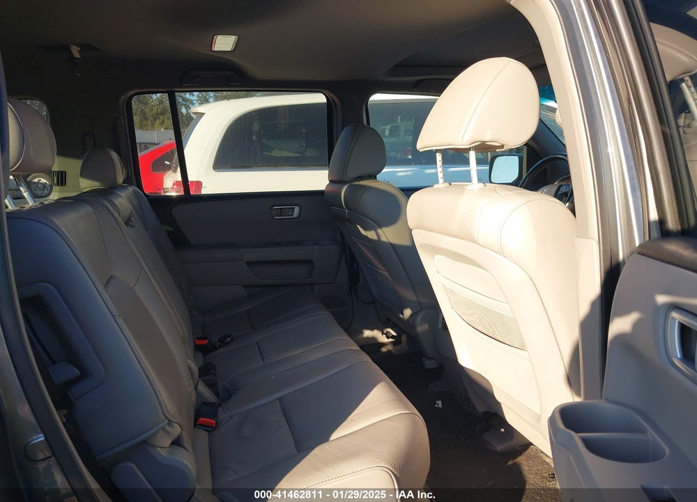 2009 HONDA PILOT EX-L VIN: 5FNYF48579B032287