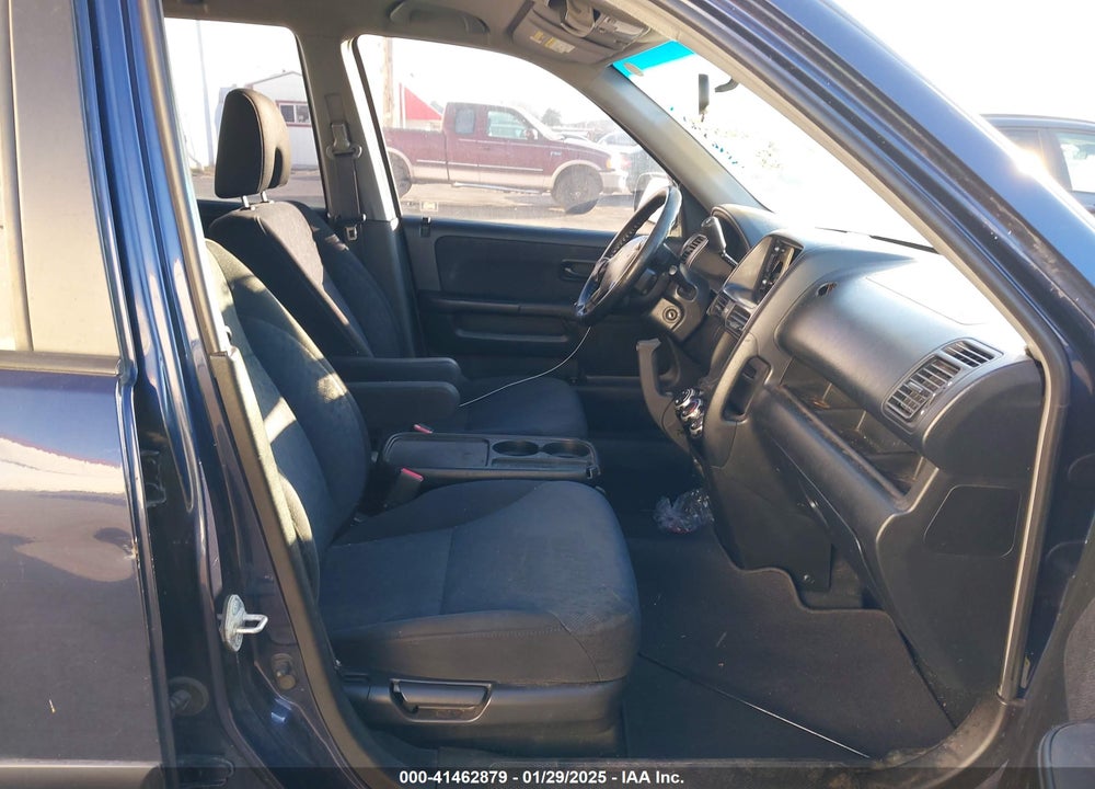2006 HONDA CR-V LX VIN: JHLRD68586C020733