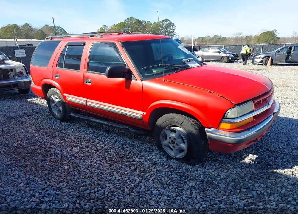 2000 CHEVROLET BLAZER LS VIN: 1GNDT13W9Y2253081