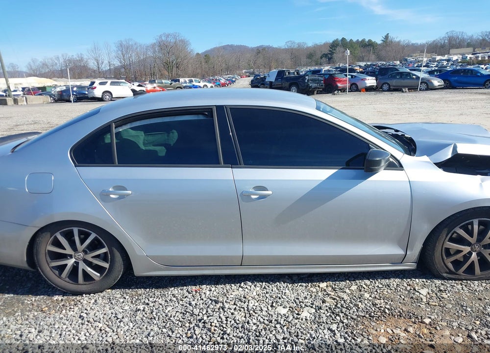 2016 VOLKSWAGEN JETTA VIN: 3VWD67AJ4GM319955
