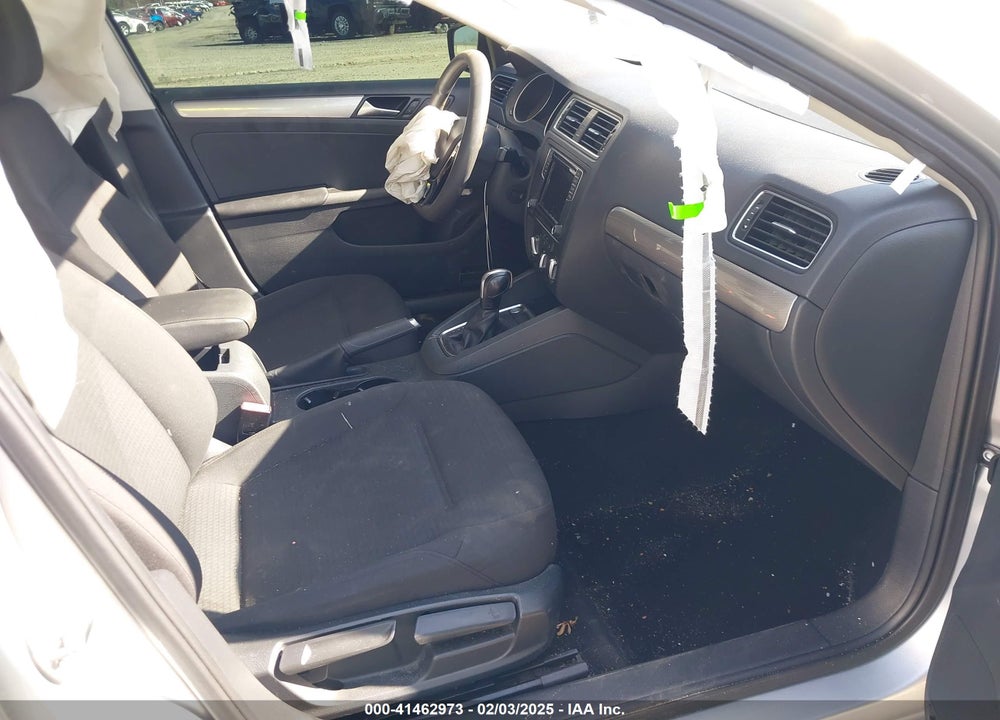 2016 VOLKSWAGEN JETTA VIN: 3VWD67AJ4GM319955