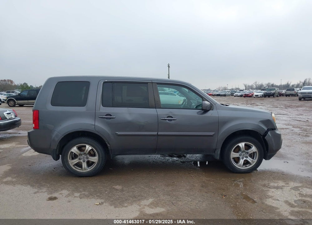 2014 HONDA PILOT EX VIN: 5FNYF3H42EB027929