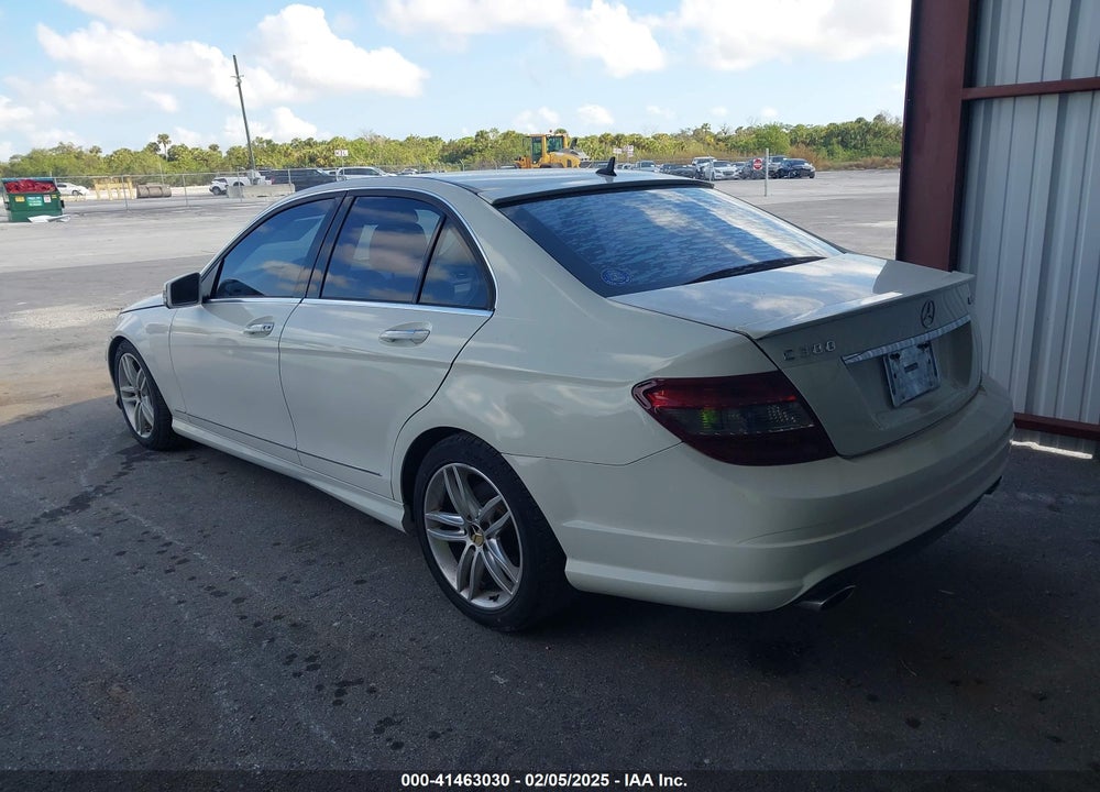 2010 MERCEDES-BENZ C 300 VIN: WDDGF8BB1AR125103
