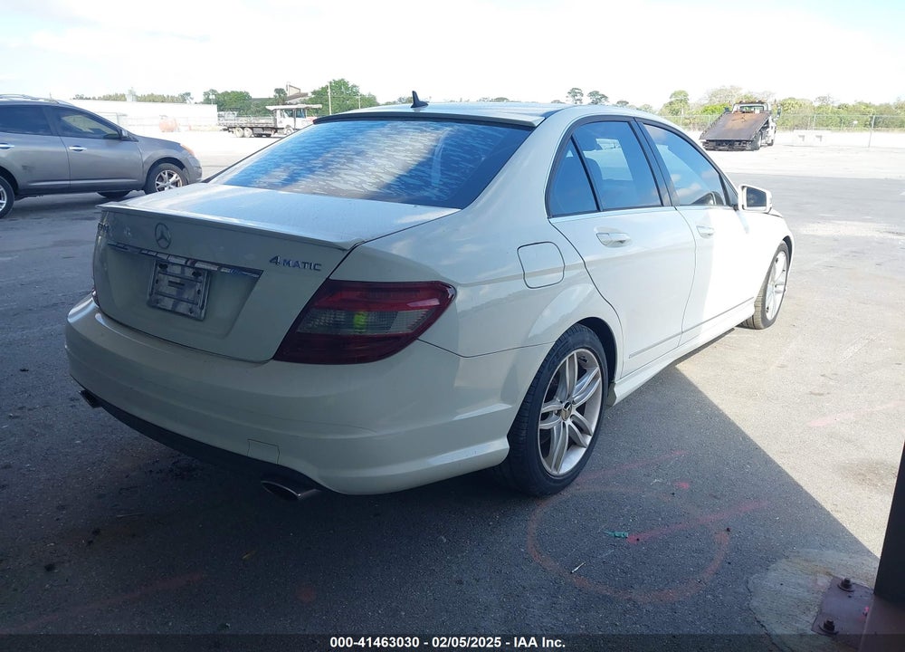2010 MERCEDES-BENZ C 300 VIN: WDDGF8BB1AR125103