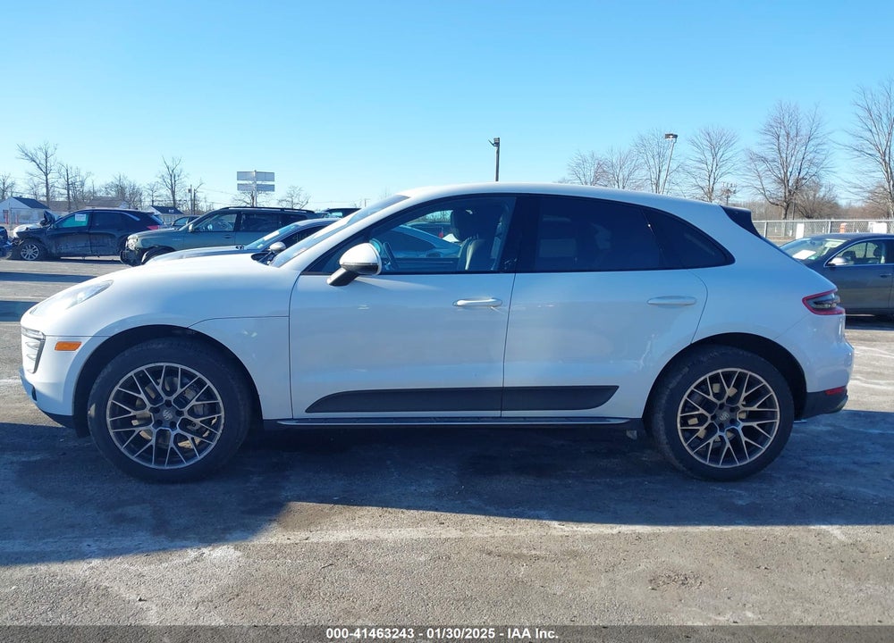 2016 PORSCHE MACAN S VIN: WP1AB2A54GLB48289