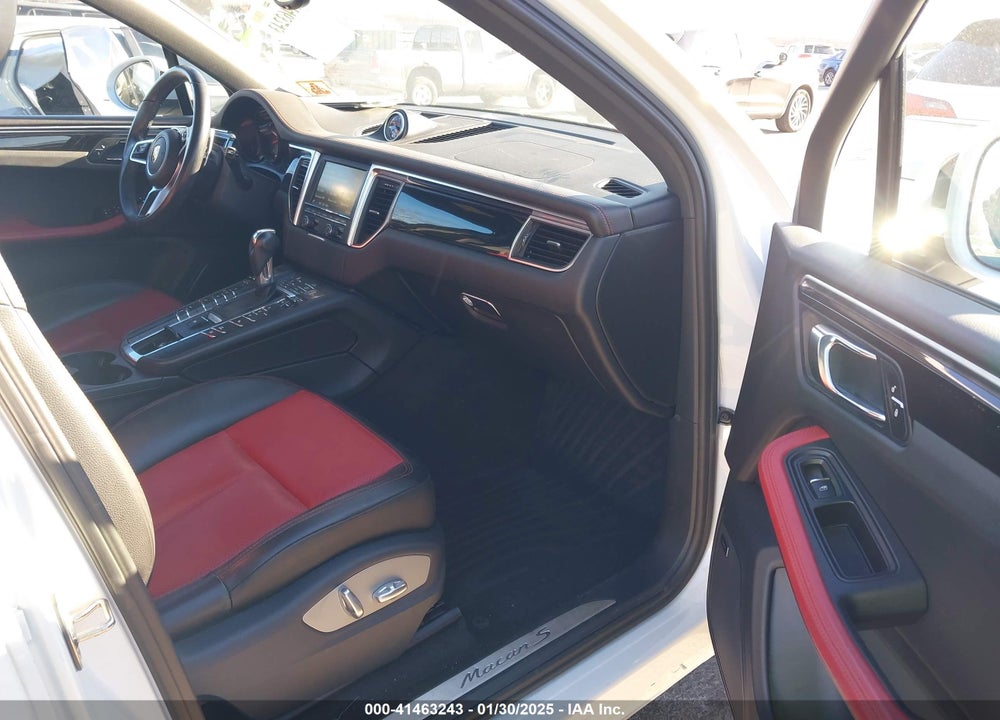 2016 PORSCHE MACAN S VIN: WP1AB2A54GLB48289
