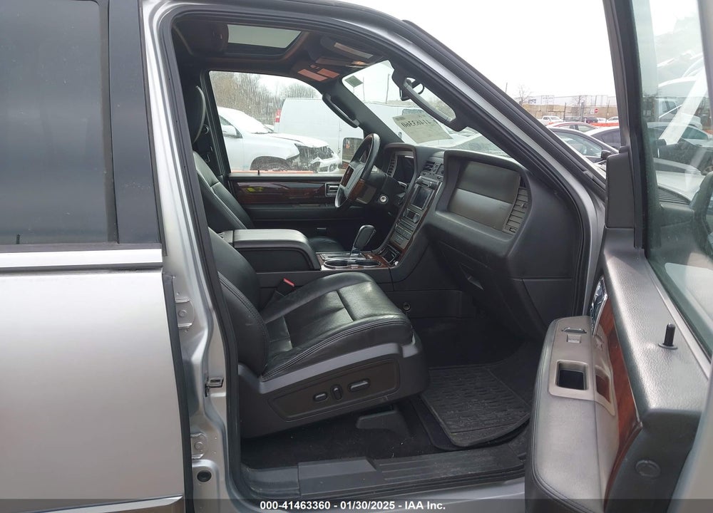 2012 LINCOLN NAVIGATOR VIN: 5LMJJ2J54CEL06464