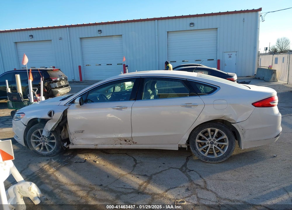 2017 FORD FUSION ENERGI SE LUXURY VIN: 3FA6P0PU5HR153750