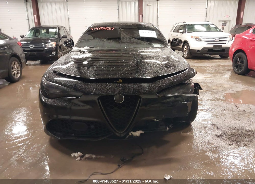 2018 ALFA ROMEO GIULIA VIN: ZARFAEEN8J7597597