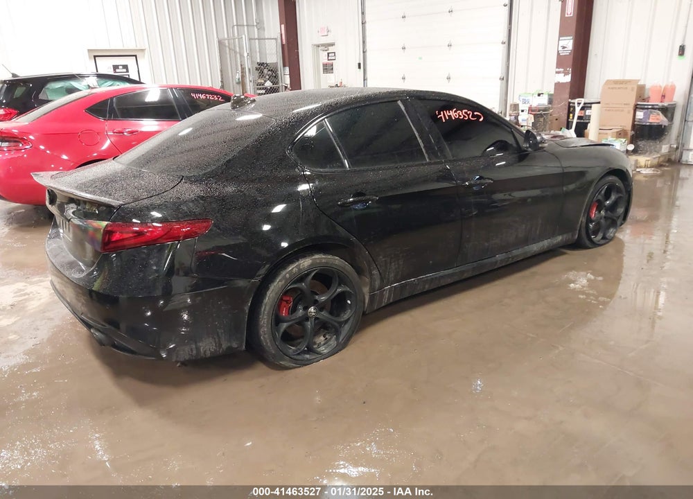 2018 ALFA ROMEO GIULIA VIN: ZARFAEEN8J7597597