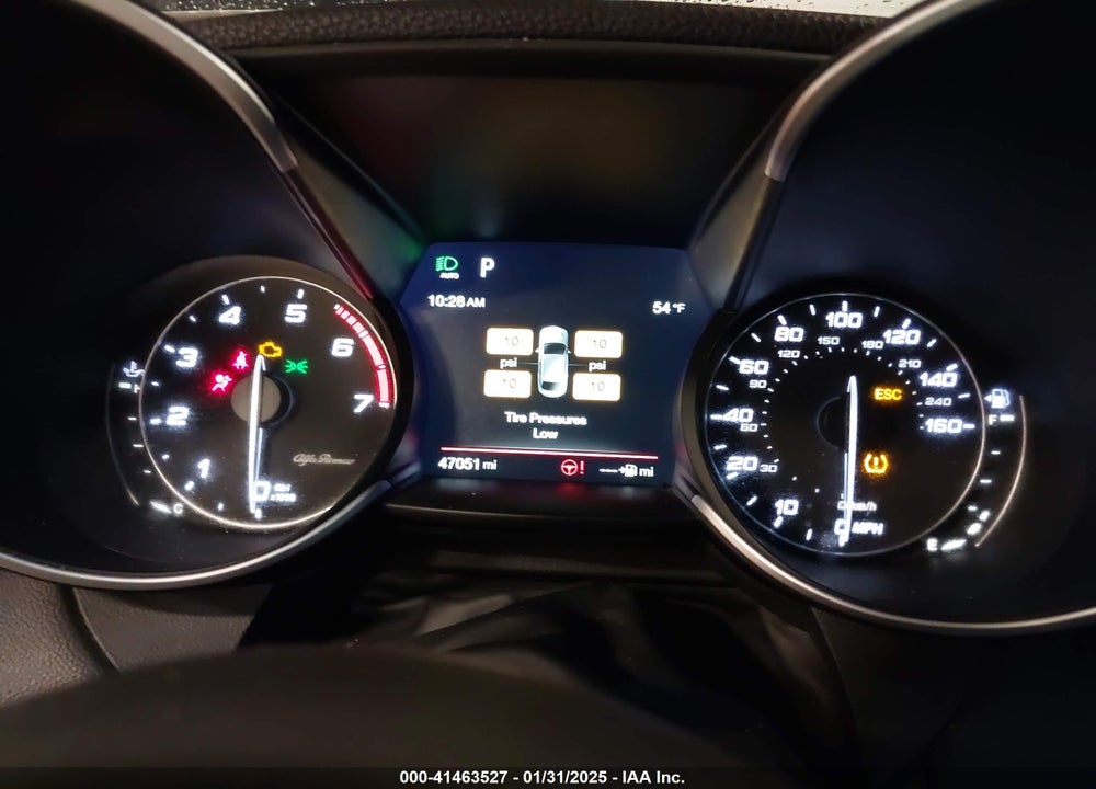 2018 ALFA ROMEO GIULIA VIN: ZARFAEEN8J7597597