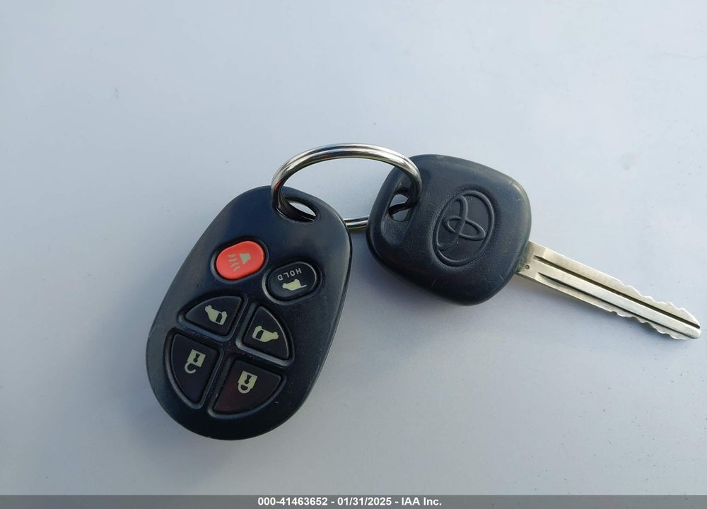 2005 TOYOTA SIENNA XLE VIN: 5TDZA22C75S345005