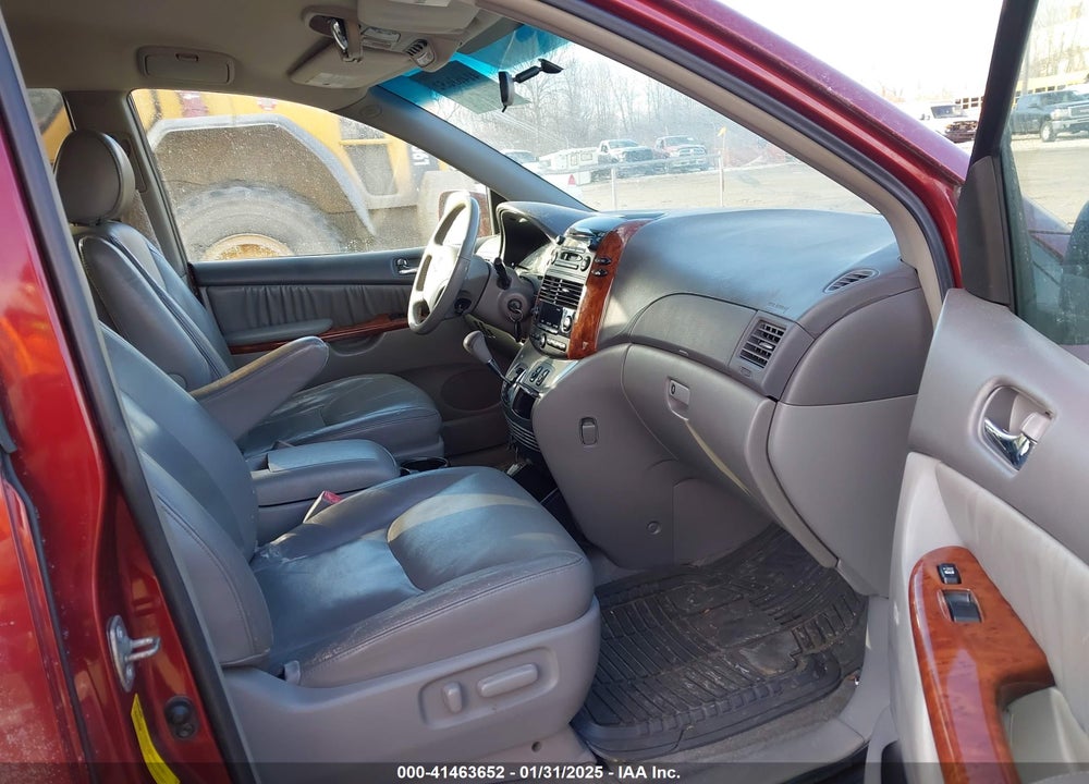 2005 TOYOTA SIENNA XLE VIN: 5TDZA22C75S345005