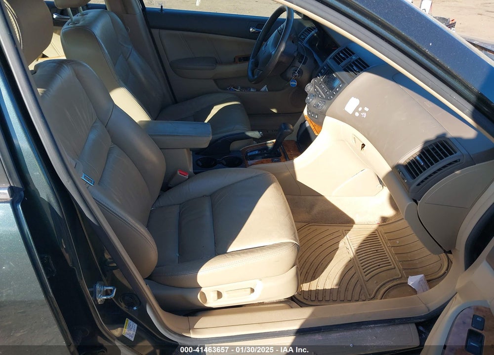 2004 HONDA ACCORD 3.0 EX VIN: 1HGCM66524A061830