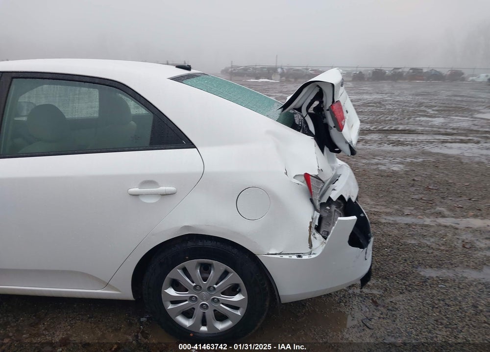 2011 KIA FORTE EX VIN: KNAFU4A28B5404317