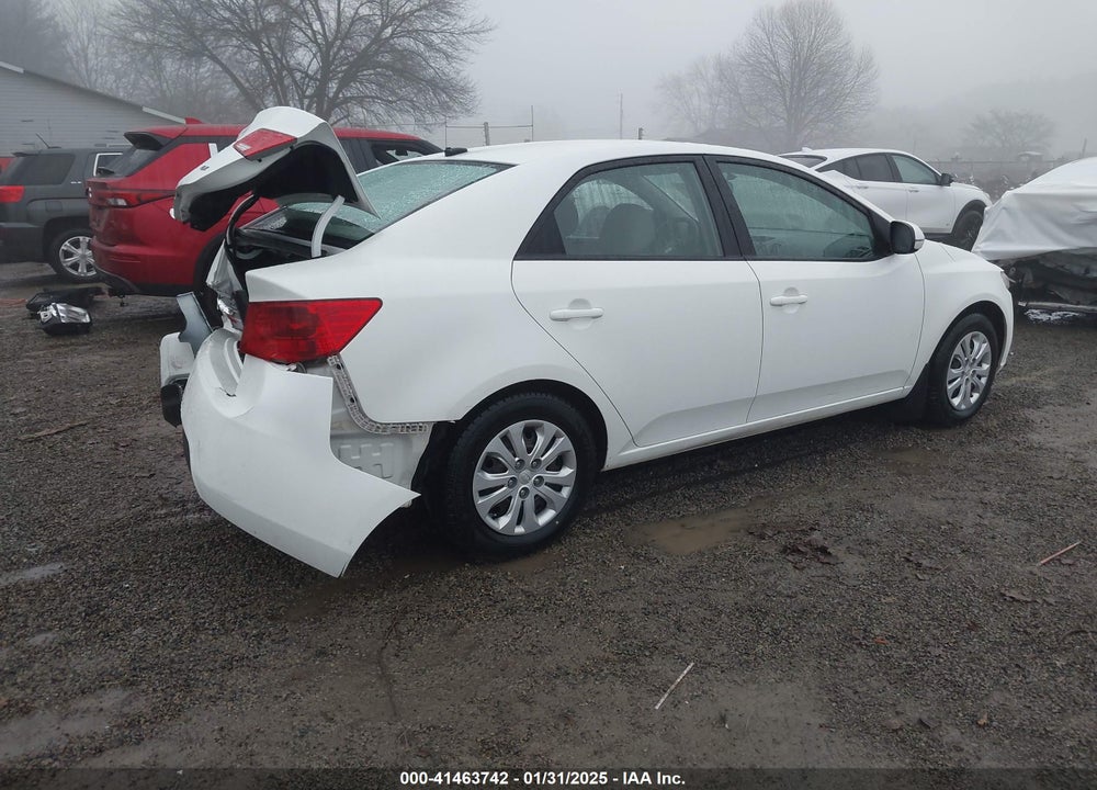 2011 KIA FORTE EX VIN: KNAFU4A28B5404317