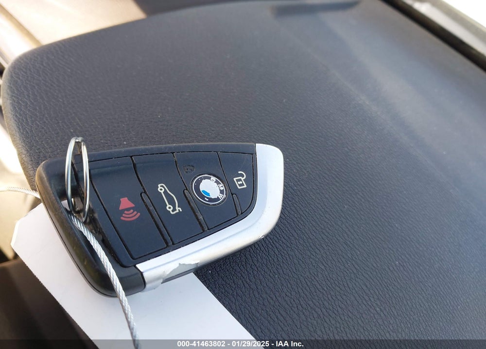 2018 BMW X1 XDRIVE28I VIN: WBXHT3C36J5K24981