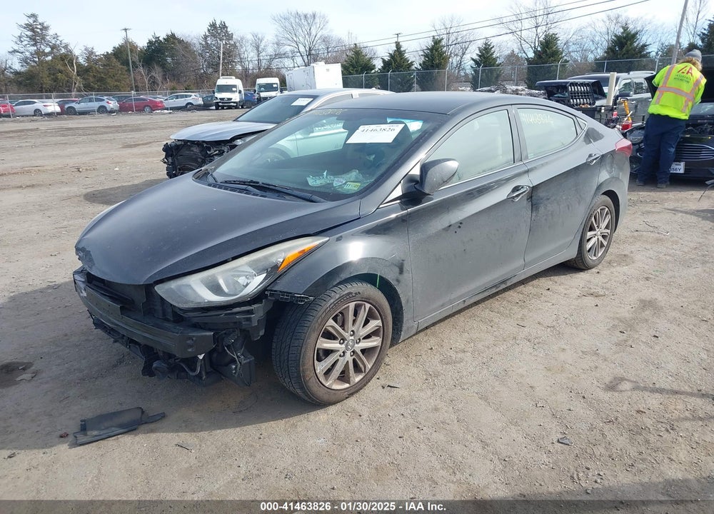 2014 HYUNDAI ELANTRA VIN: 5NPDH4AE9EH478469