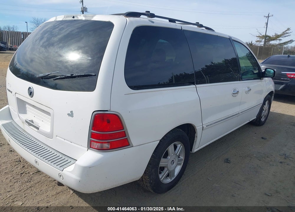 2005 MERCURY MONTEREY LUXURY VIN: 2MRDA22235BJ01321