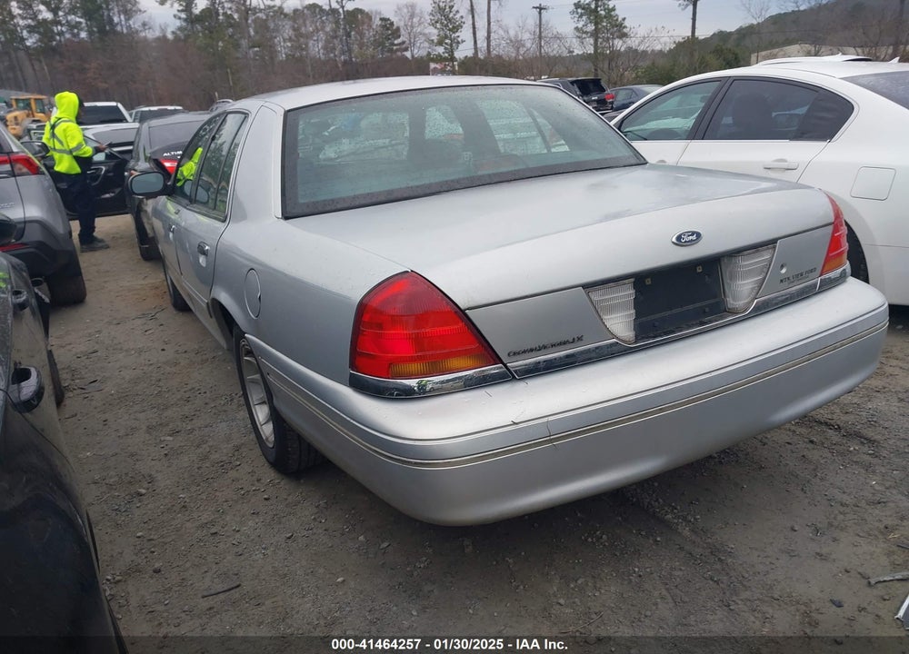1999 FORD CROWN VICTORIA LX VIN: 2FAFP74W9XX236645