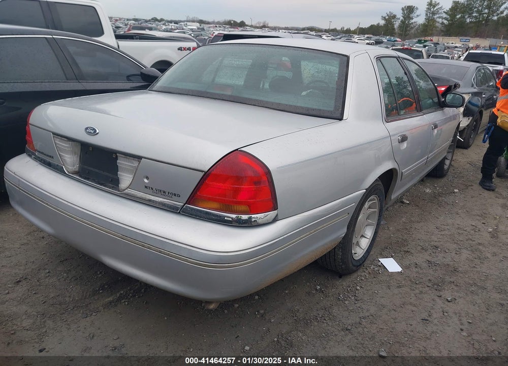 1999 FORD CROWN VICTORIA LX VIN: 2FAFP74W9XX236645