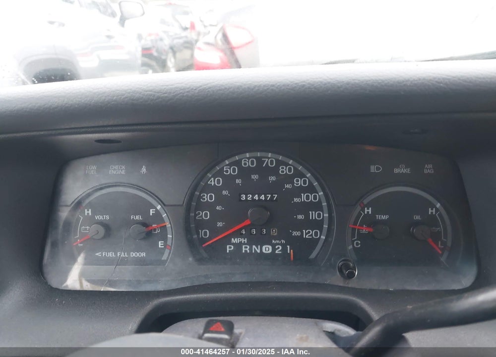 1999 FORD CROWN VICTORIA LX VIN: 2FAFP74W9XX236645