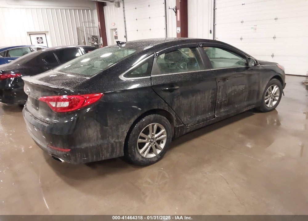 2017 HYUNDAI SONATA VIN: 5NPE24AF2HH538692