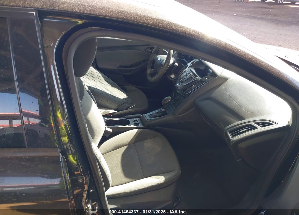 2013 FORD FOCUS VIN: 1FADP3E25DL117009