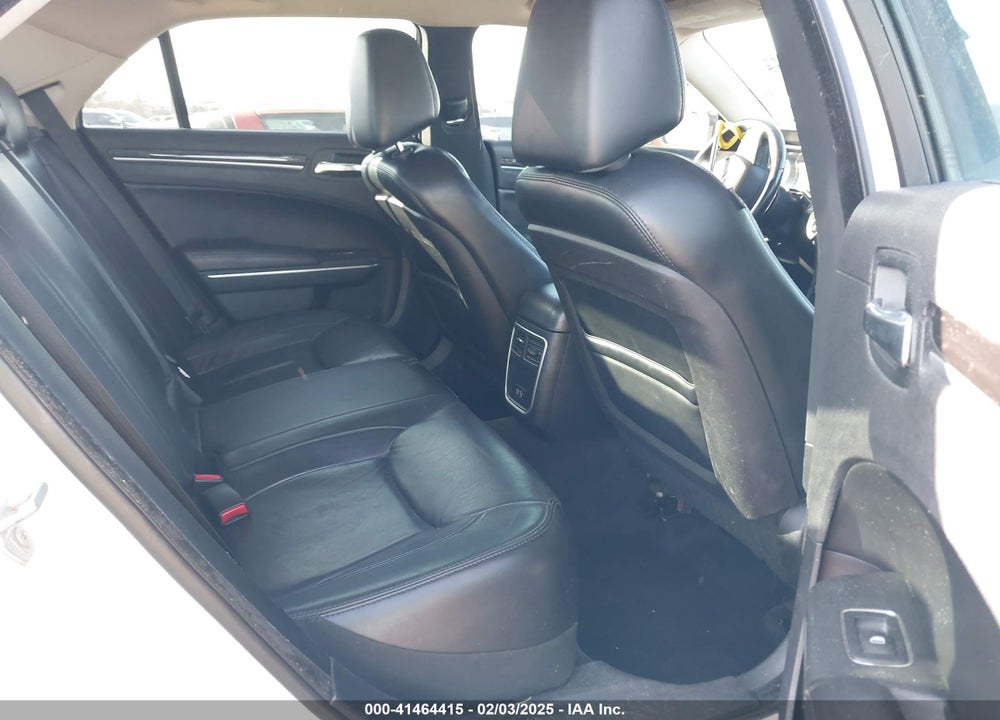 2015 CHRYSLER 300 VIN: 2C3CCAAG3FH820247