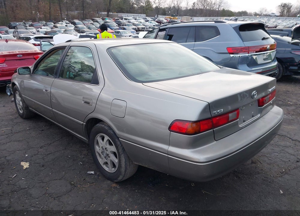 1998 TOYOTA CAMRY XLE V6 VIN: JT2BF28K7W0116628