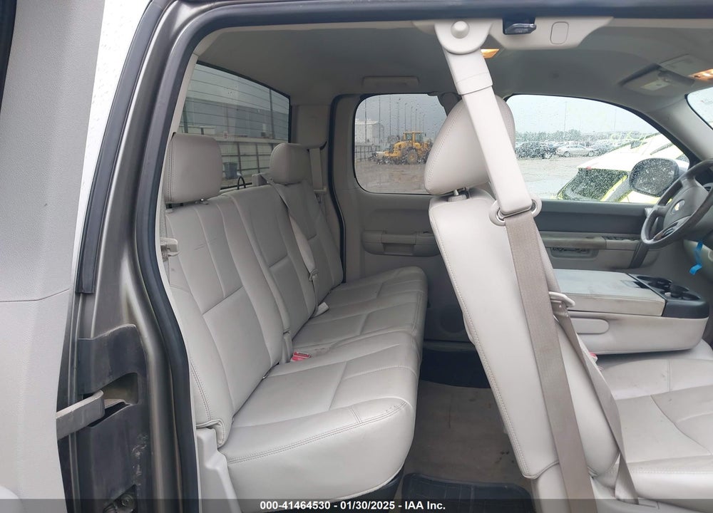 2013 CHEVROLET SILVERADO 1500 VIN: 1GCRCSE08DZ119936