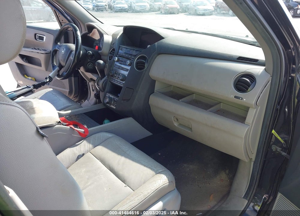 2012 HONDA PILOT VIN: 5FNYF4H73CB007170