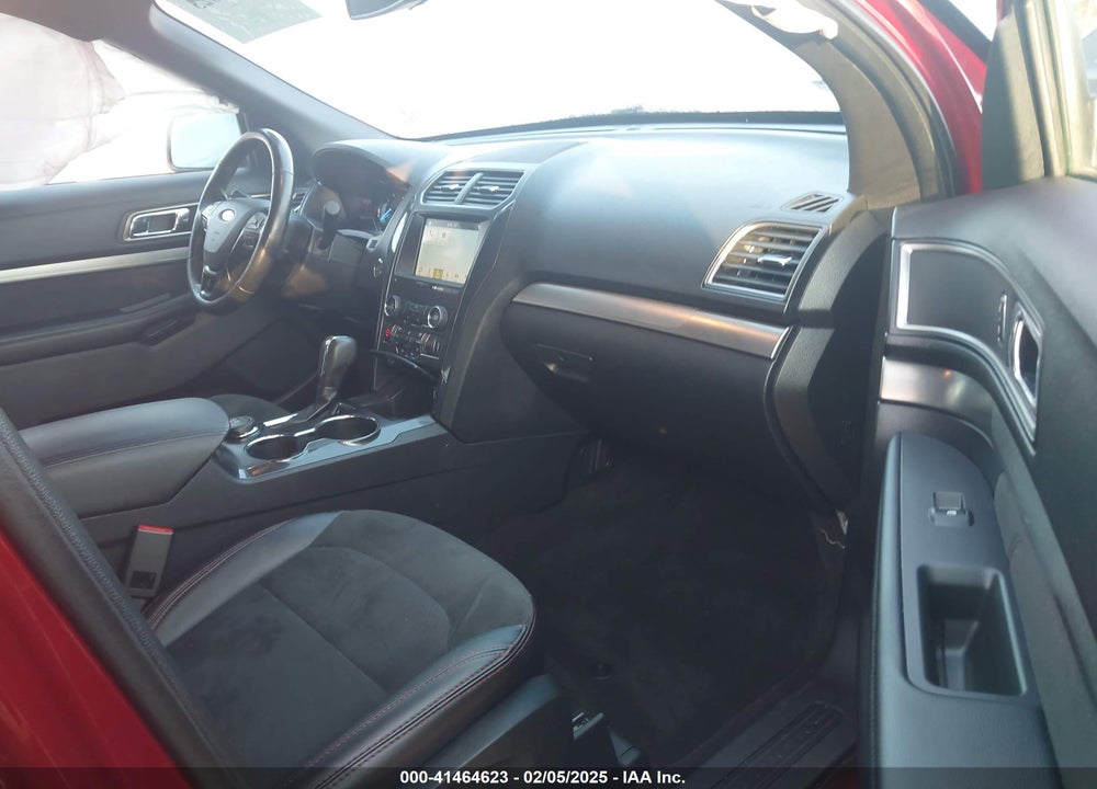 2019 FORD EXPLORER XLT VIN: 1FM5K8D84KGA83131