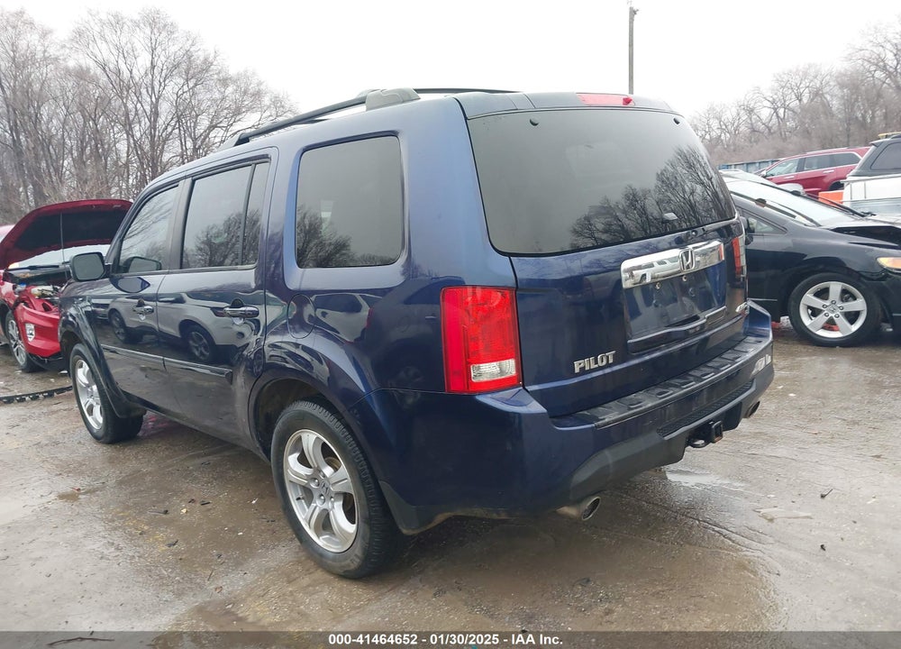 2014 HONDA PILOT EX VIN: 5FNYF4H45EB031673