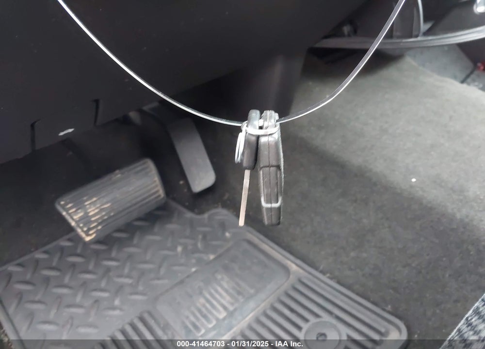 2016 CHEVROLET SILVERADO 1500 2LT VIN: 1GCVKREC7GZ386655