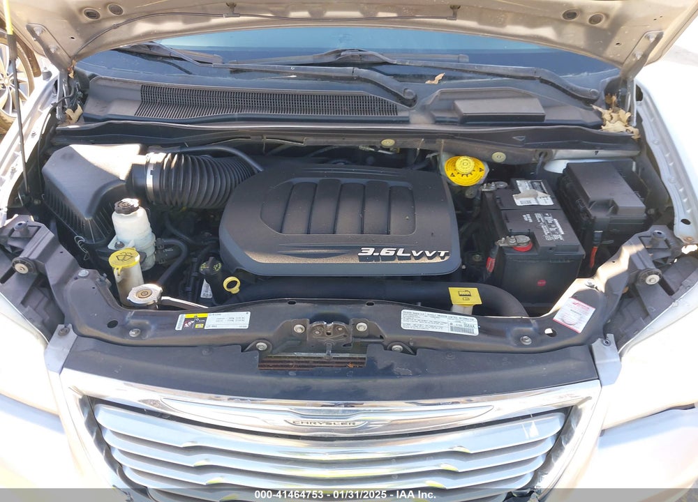 2014 CHRYSLER TOWN & COUNTRY VIN: 2C4RC1BGXER123767