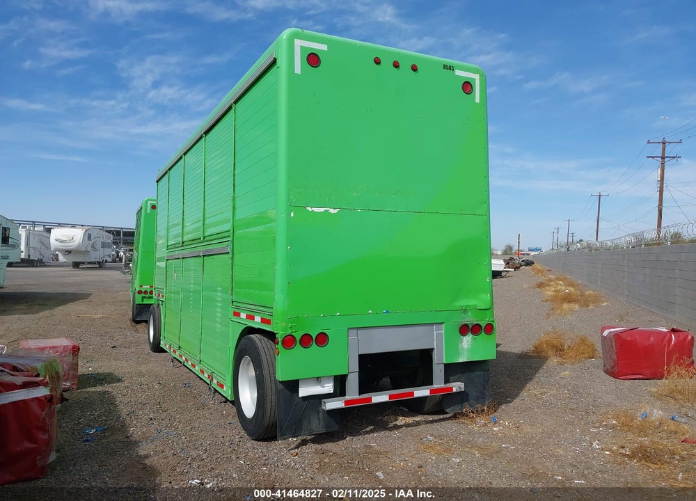 2001 HACKNEY SONS VIN: 1HHRTX1151M000064