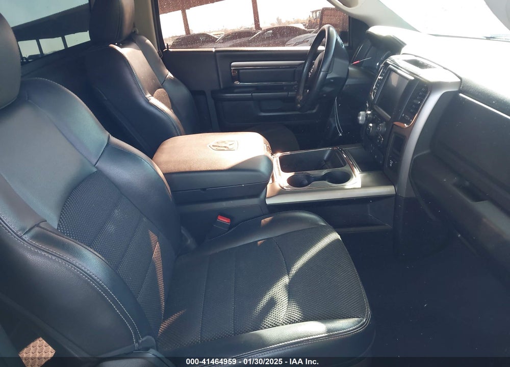 2017 RAM 1500 VIN: 3C6JR6CT5HG582193