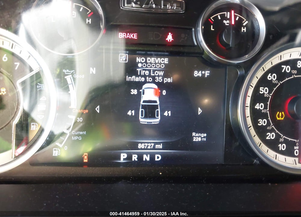2017 RAM 1500 VIN: 3C6JR6CT5HG582193