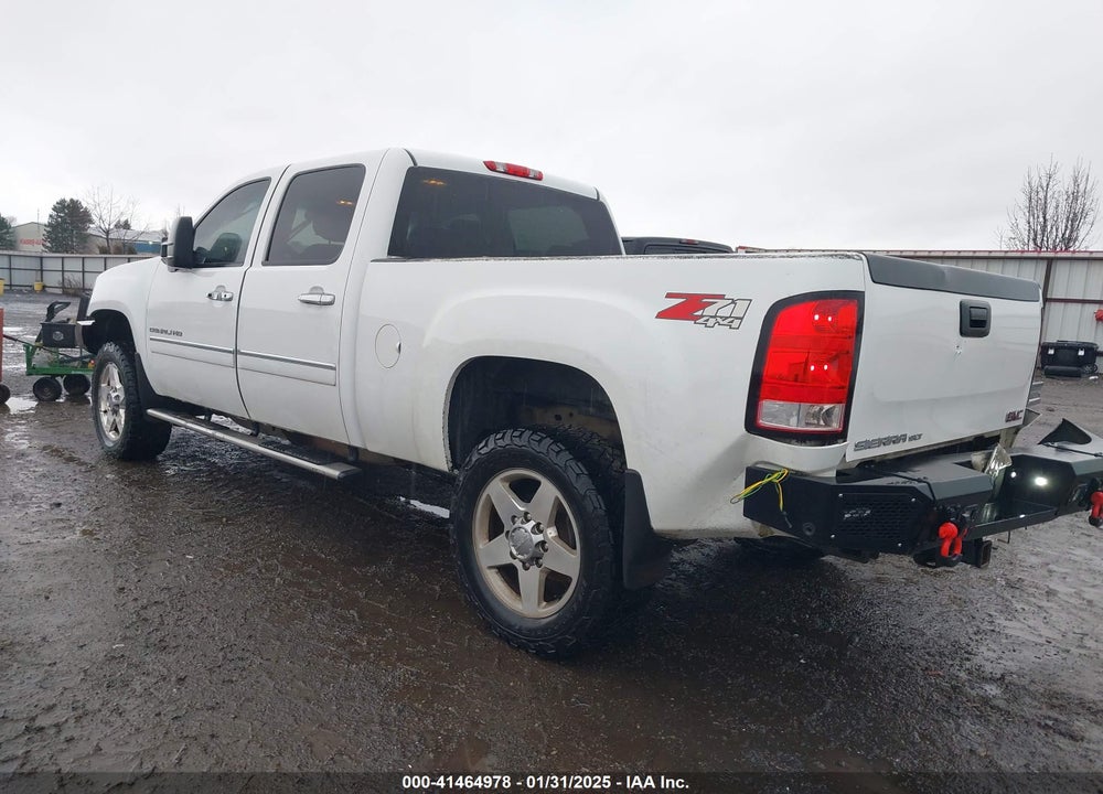 2011 GMC SIERRA 2500HD VIN: 1GT125CG5BF241542