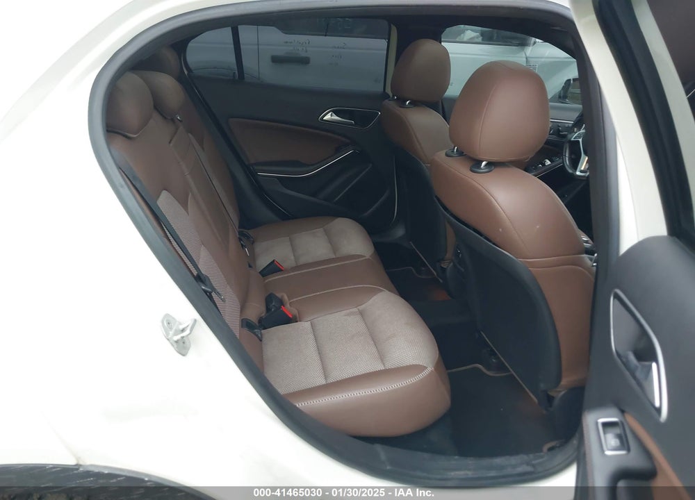 2015 MERCEDES-BENZ GLA 250 VIN: WDCTG4GB4FJ037668
