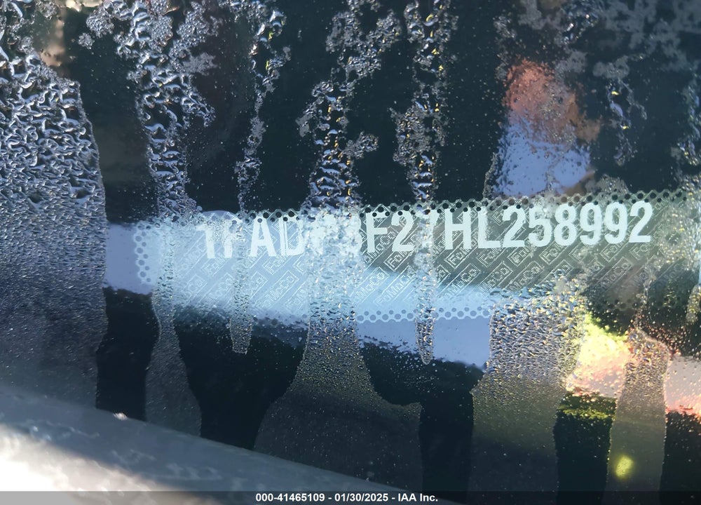 2017 FORD FOCUS VIN: 1FADP3F27HL258992