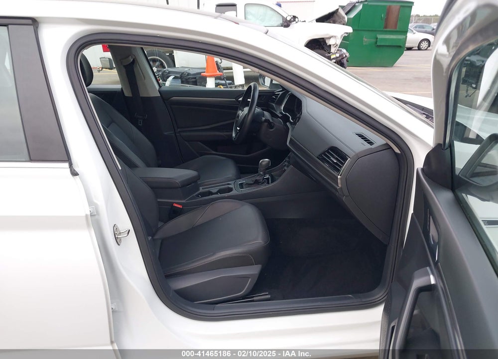 2019 VOLKSWAGEN JETTA VIN: 3VWE57BU4KM248989