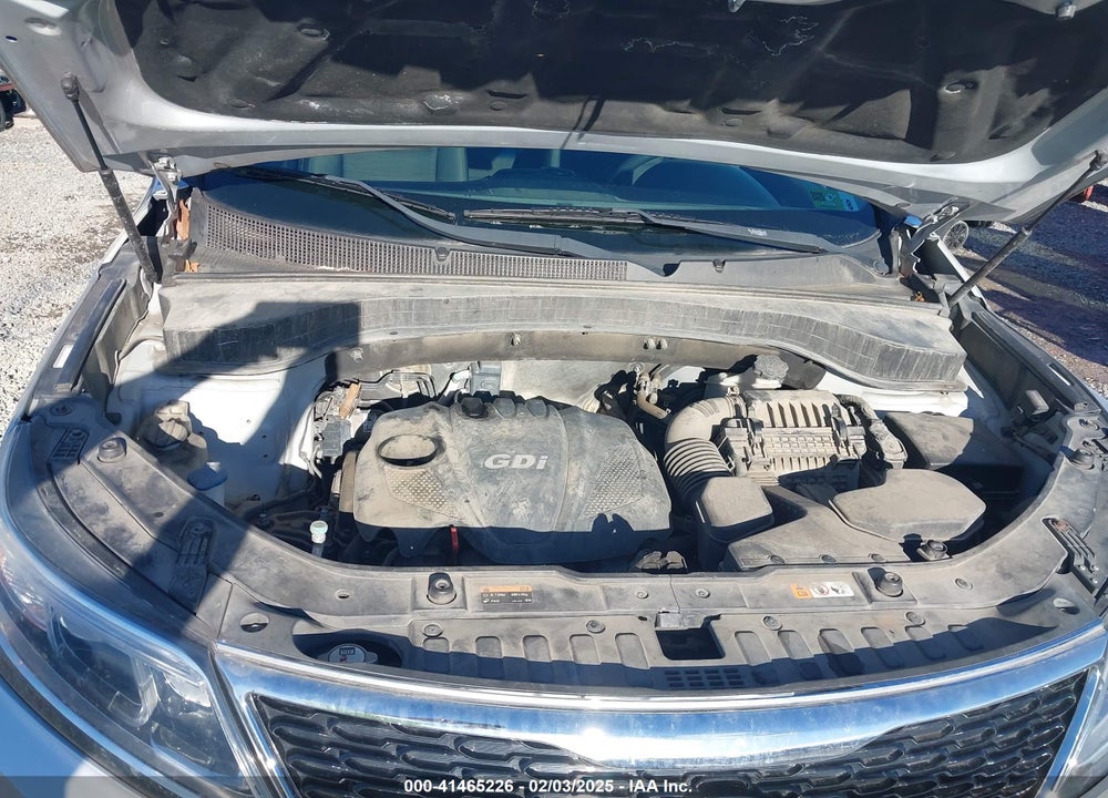 2014 KIA SORENTO LX VIN: 5XYKT3A69EG520798