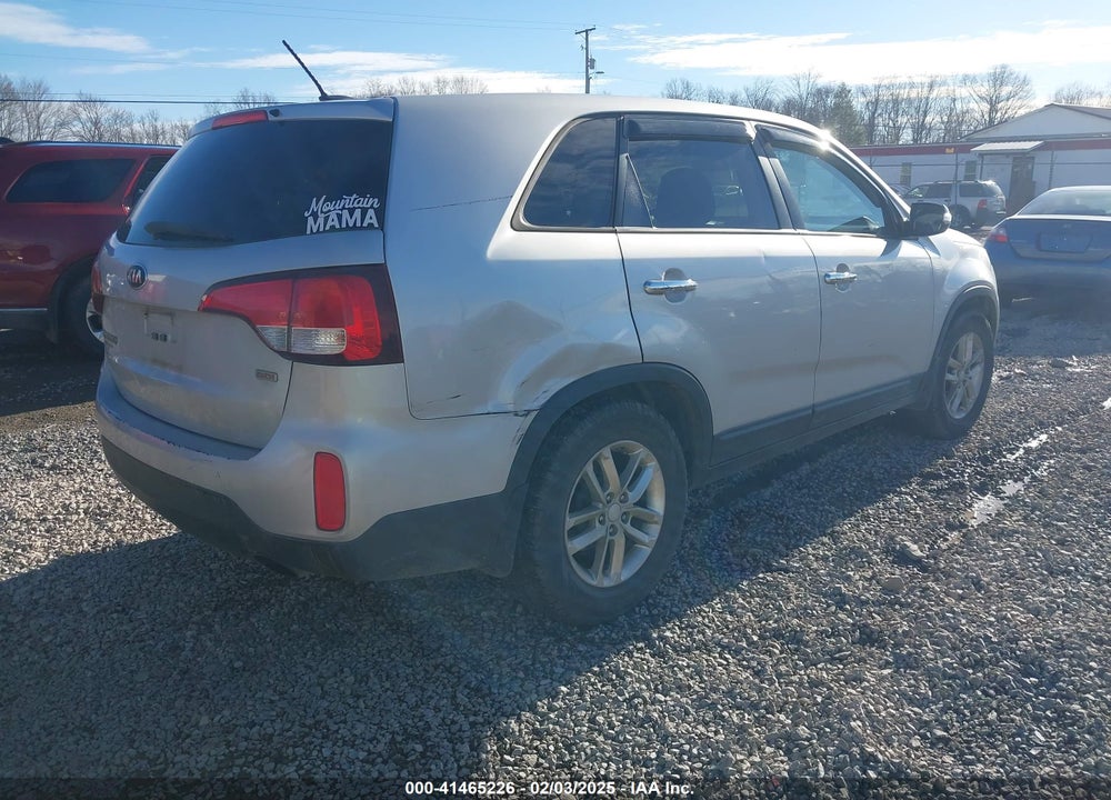 2014 KIA SORENTO LX VIN: 5XYKT3A69EG520798