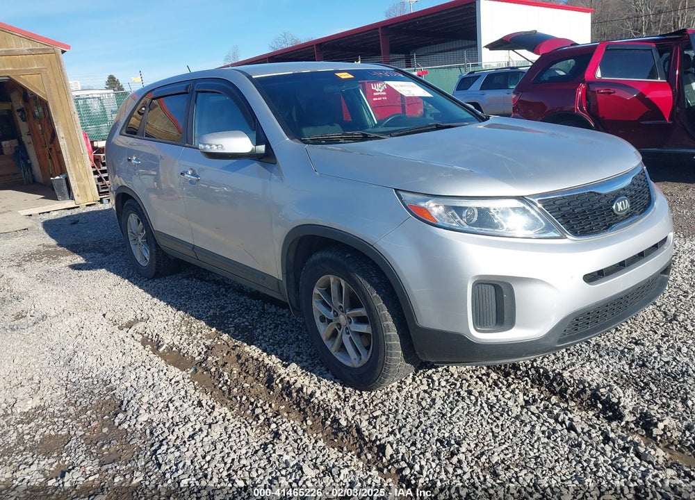 2014 KIA SORENTO LX VIN: 5XYKT3A69EG520798