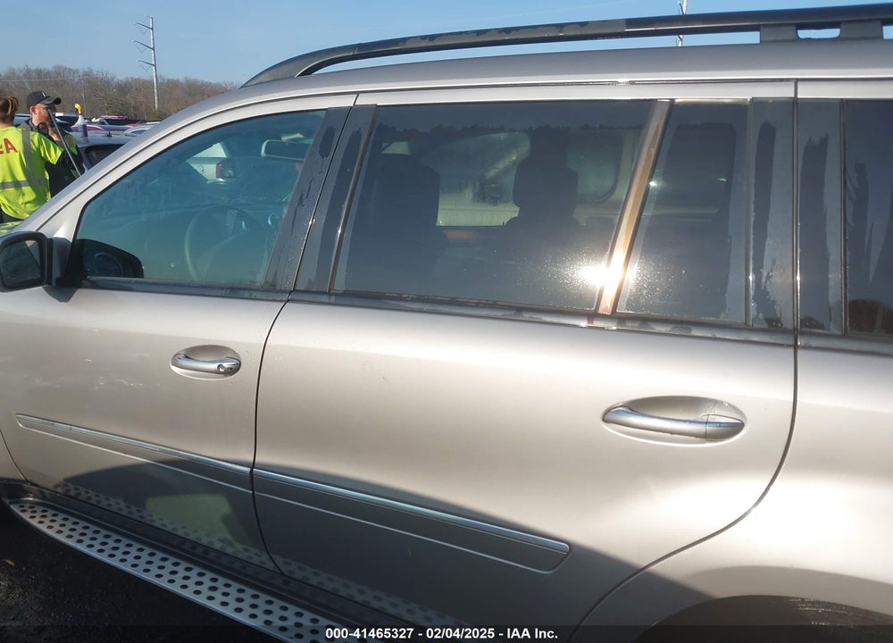 2007 MERCEDES-BENZ GL 450 VIN: 4JGBF71E27A225675