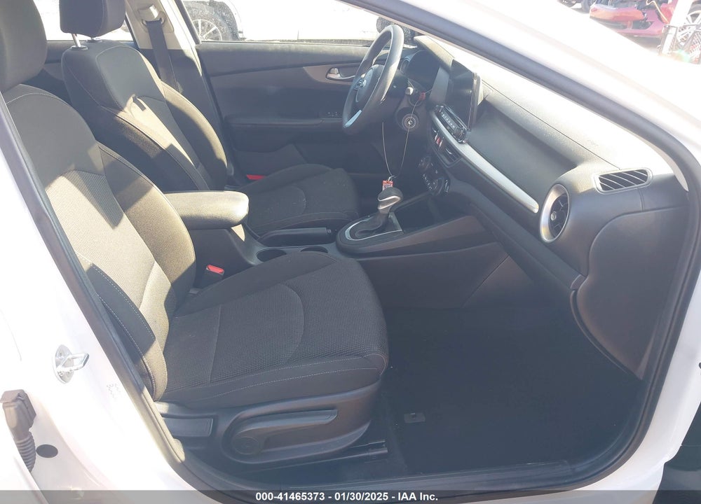 2019 KIA FORTE VIN: 3KPF24AD9KE095228